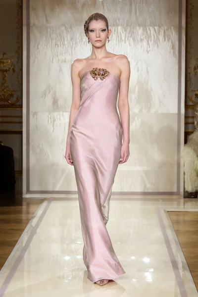 Look 57
